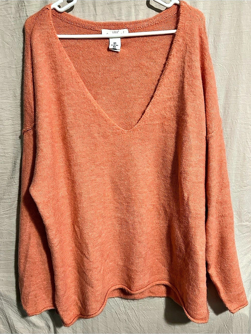 H&Medium L.O.G.G. Label of Graded Goods V-Neck Sweater in Orange Size Medium